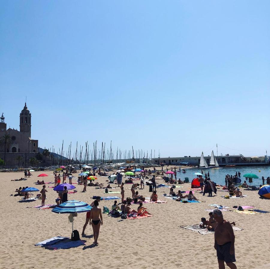 Love Sitges & Beach Bagian luar foto
