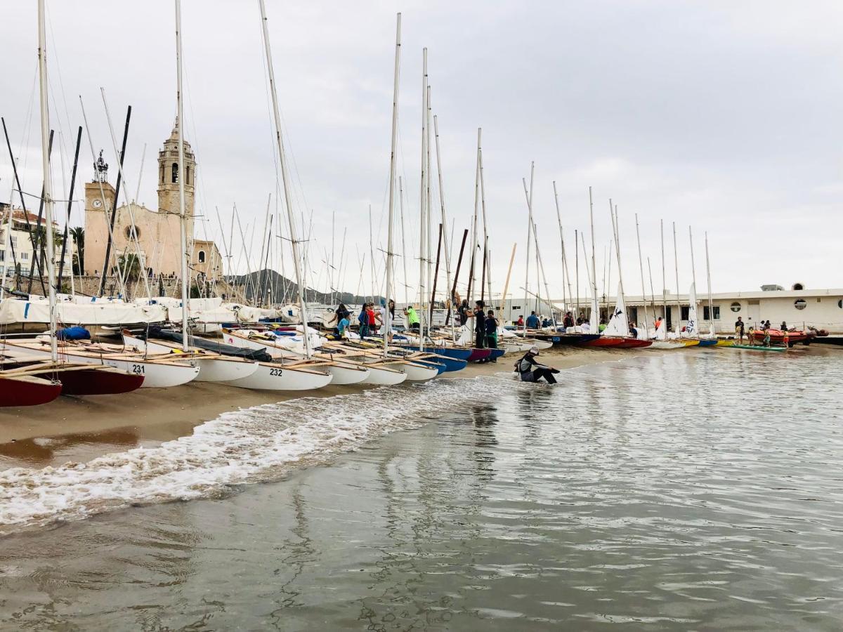 Love Sitges & Beach Bagian luar foto